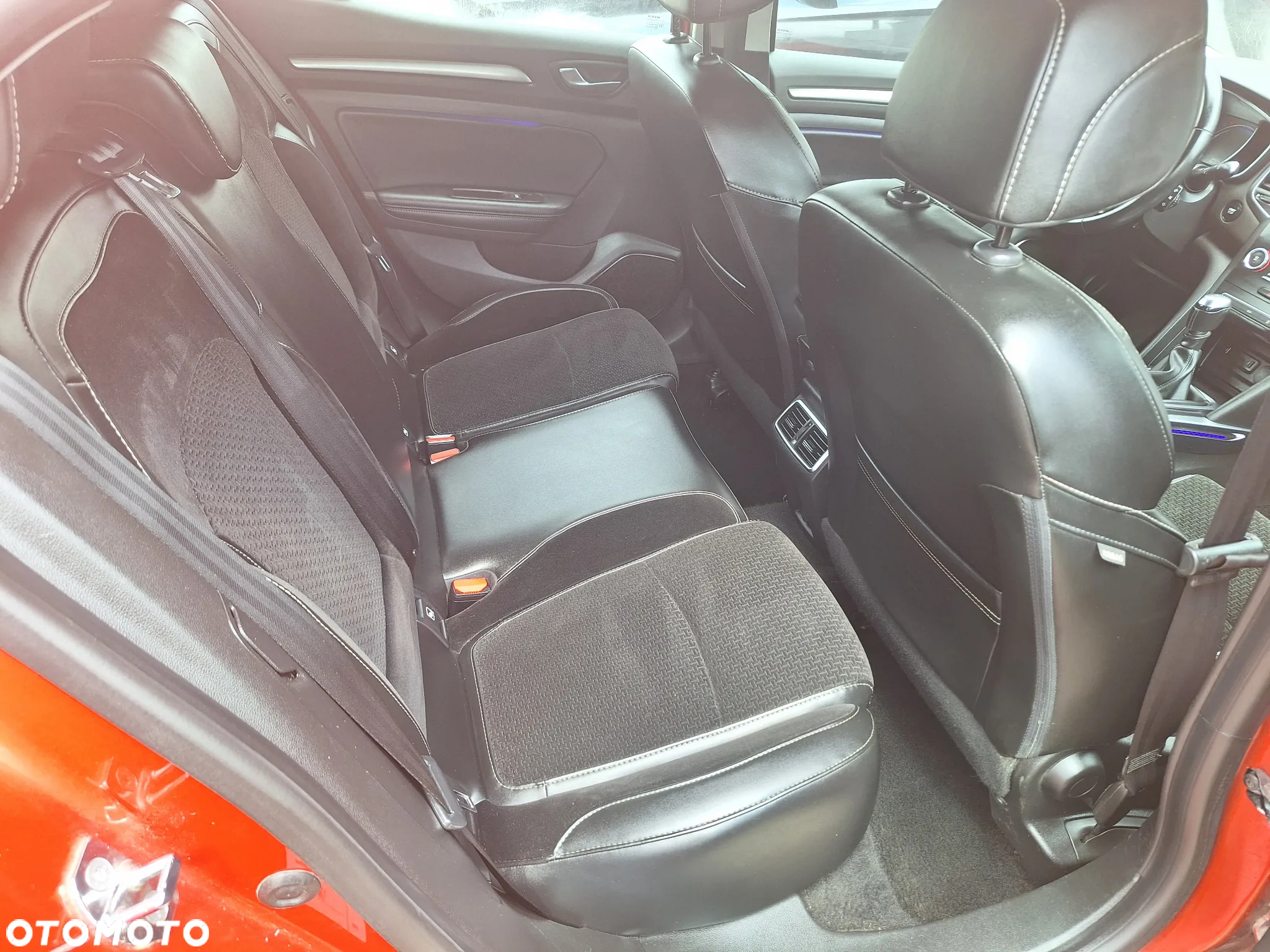 Renault Megane ENERGY TCe 100 INTENS - 18