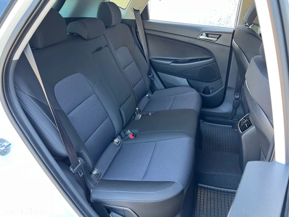 Hyundai Tucson 1.6 GDI BlueDrive Comfort 2WD - 19