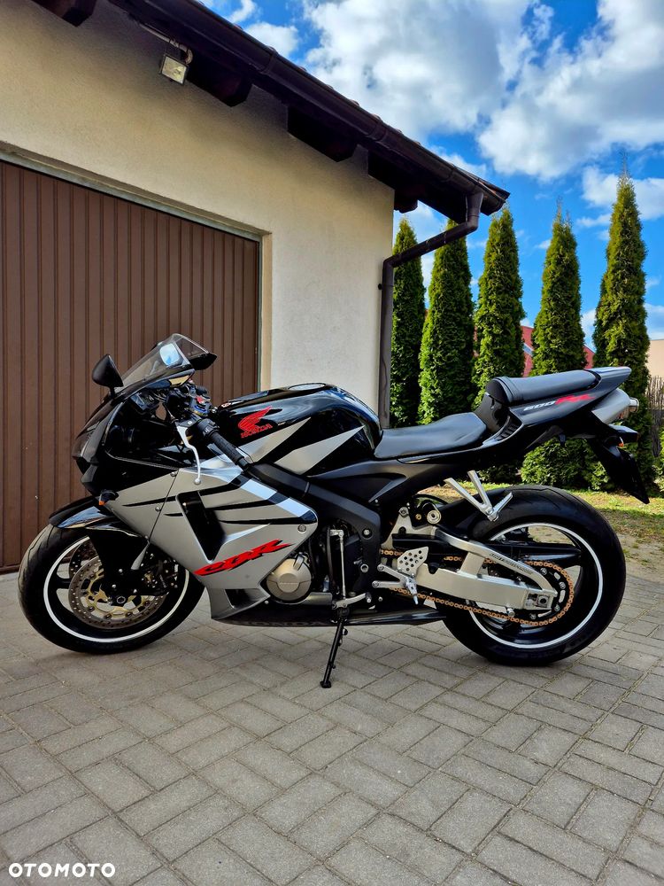 Honda CBR - 12