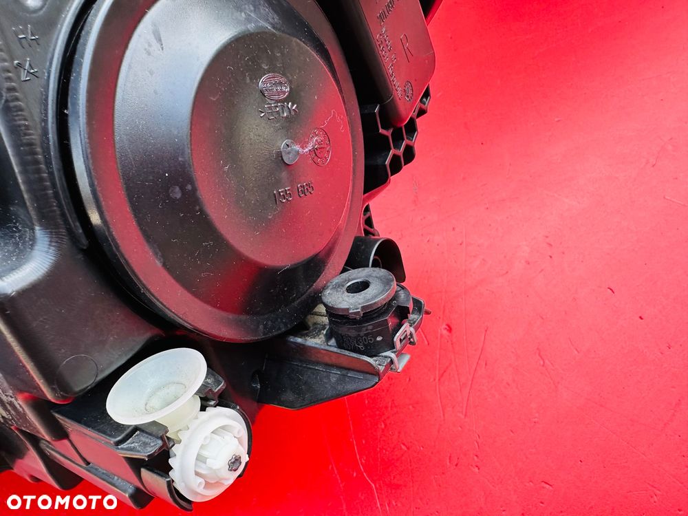 LAMPA PRAWA VW CADDY 4 IV ZWYKŁA 2K1941016 - 8