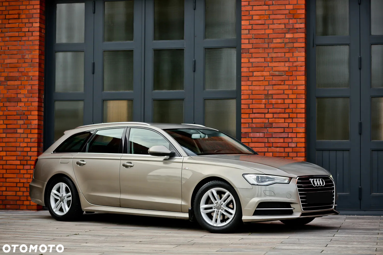 Audi A6 - 4