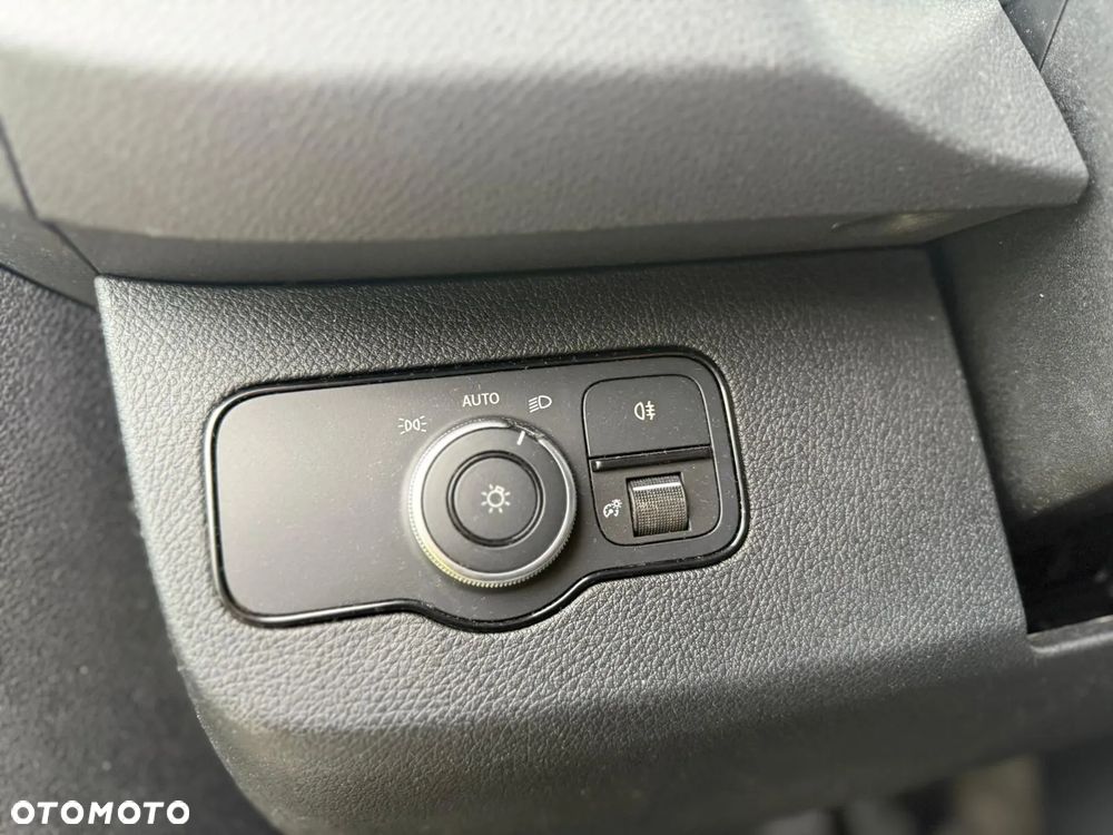 Mercedes-Benz Sprinter L4H2 - 12