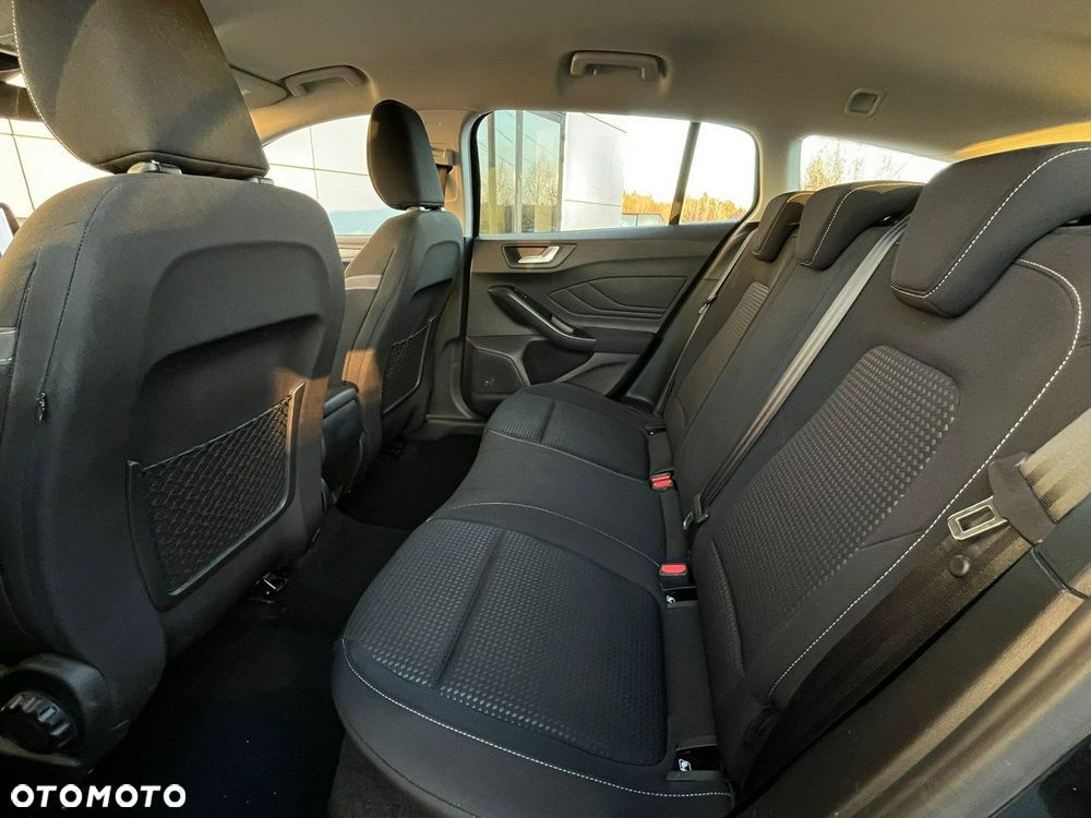 Ford Focus SW - 15