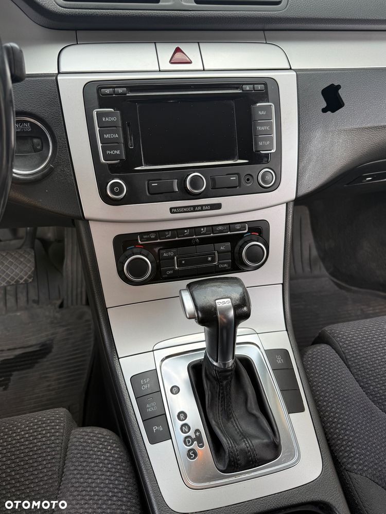 Volkswagen Passat 2.0 TDI DPF DSG Comfortline - 6