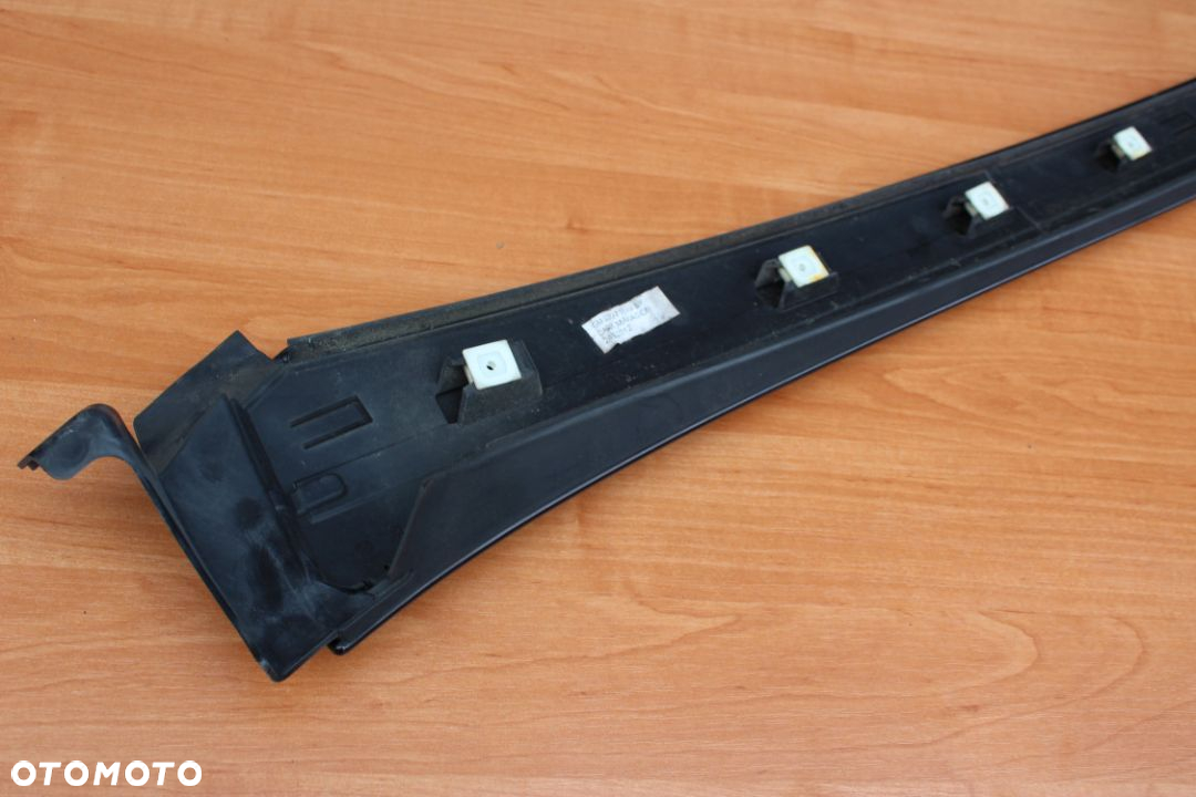 OSŁONA ZEWNĘTRZNA SŁUPKA SZYBY LEWA PRZEDNIA OPEL ZAFIRA C Z41C - 9