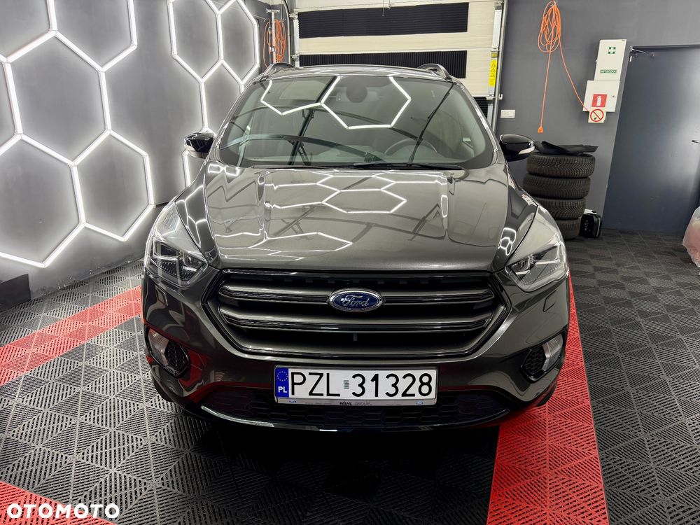 Ford Kuga 1.5 EcoBoost 2x4 ST-Line - 3