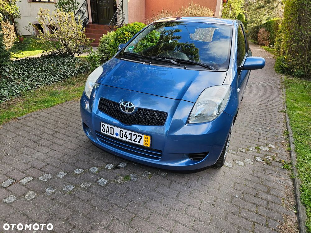 Toyota Yaris 1.0 Luna A/C - 12