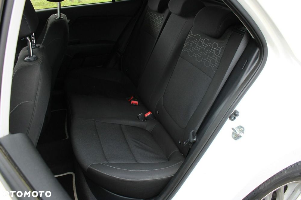 Kia Rio 1.2 Dream-Team Edition - 13
