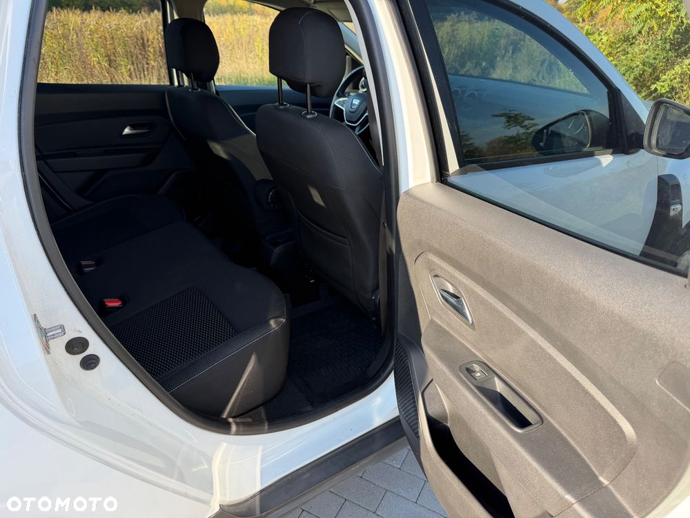 Dacia Duster 1.6 SCe Comfort - 29