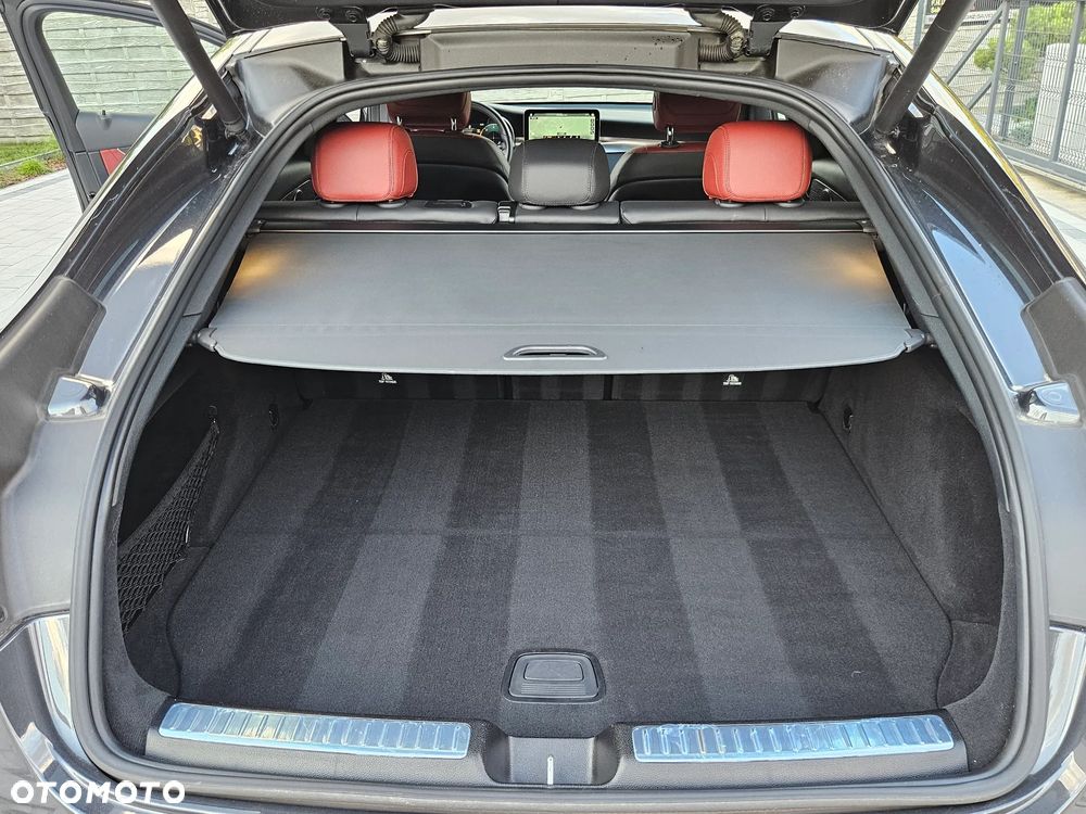 Mercedes-Benz GLC 220 d 4Matic 9G-TRONIC AMG Line Plus - 34