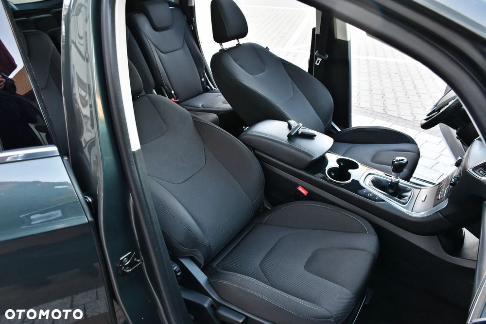 Ford S-Max 1.5 EcoBoost Titanium - 32