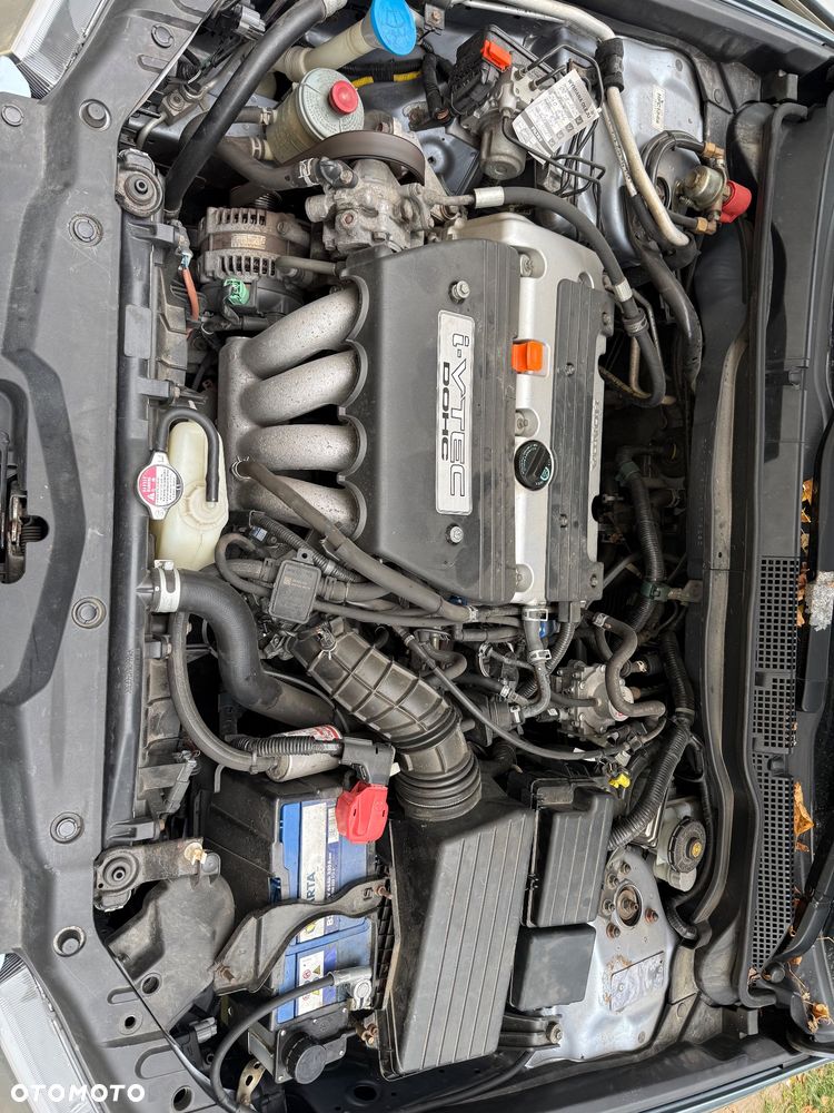 Honda Accord 2004 photo 2
