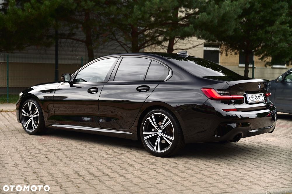 BMW Seria 3 320d xDrive M Sport Shadow - 14