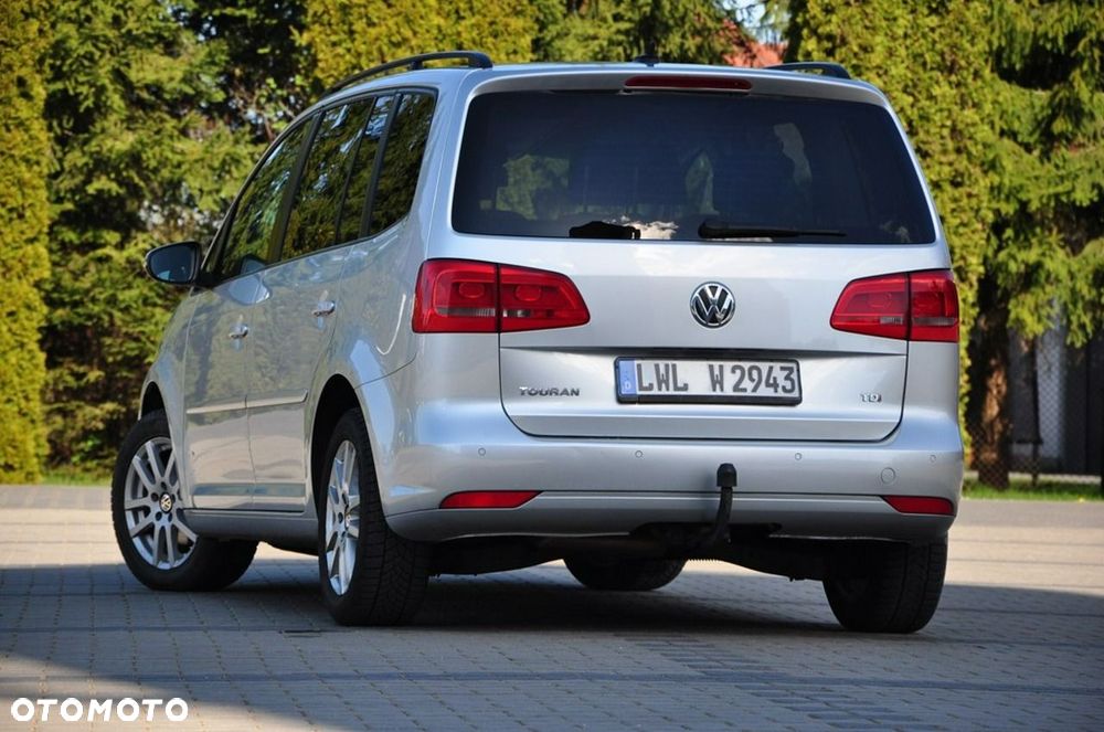 Volkswagen Touran - 22