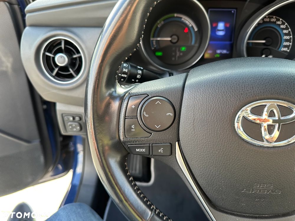 Toyota Auris - 12