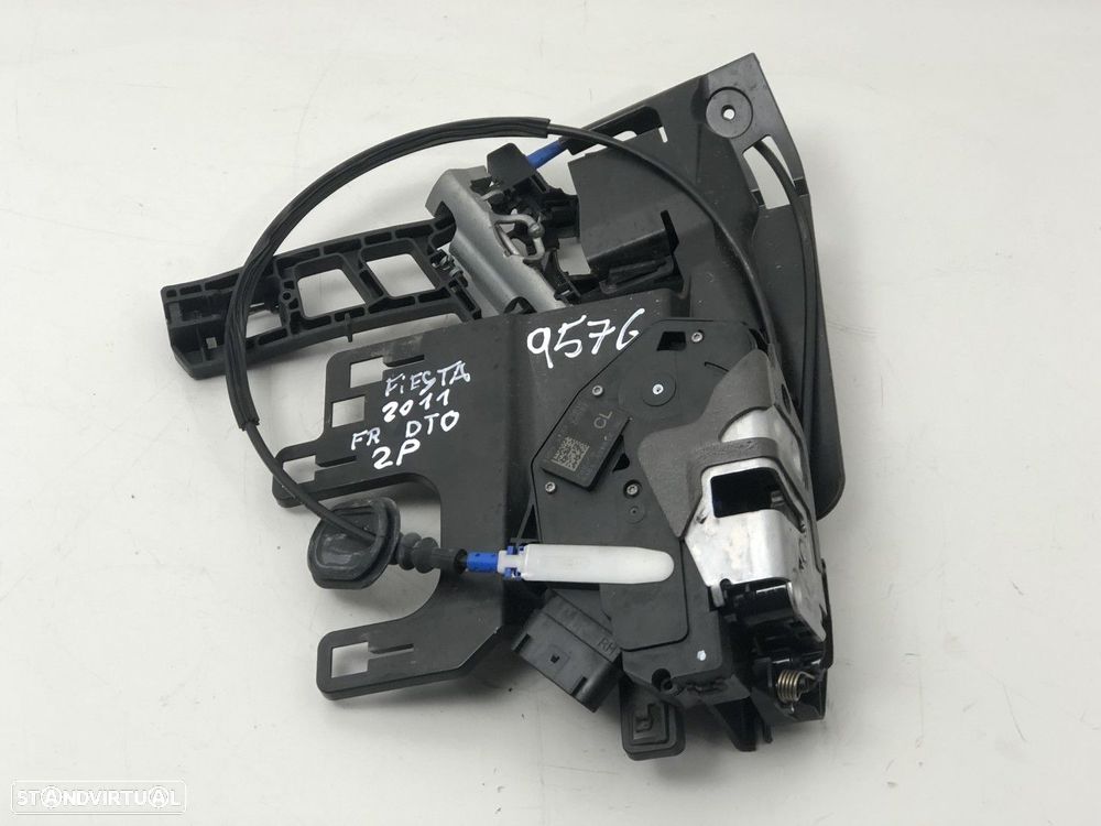 Fecho da porta Frente Dto Usado FORD FIESTA VI Van 1.4 TDCi | 01.09 - - 2
