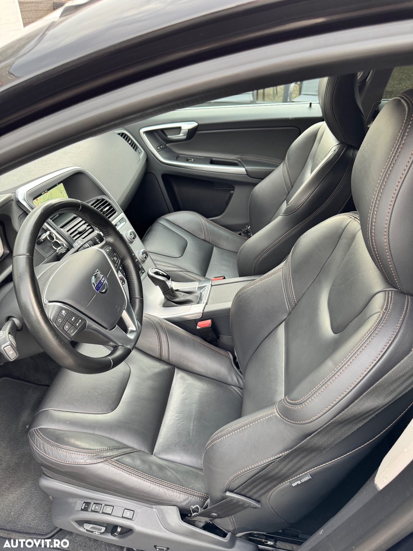 Volvo XC 60 D5 AWD Geartronic Summum - 35