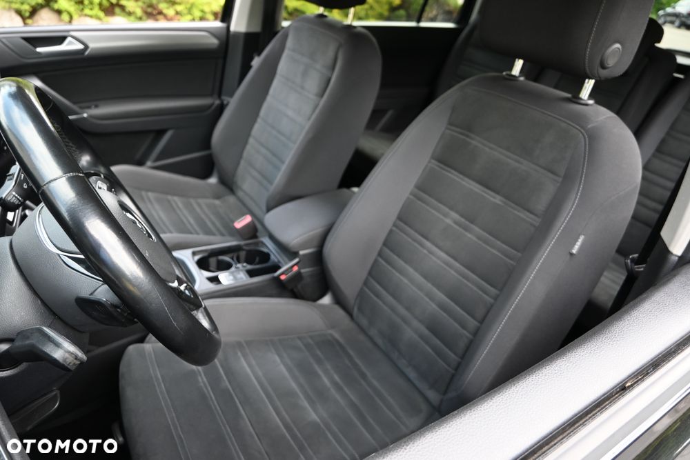 Volkswagen Touran 1.6 TDI SCR (BlueMotion Technology) DSG Comfortline - 28