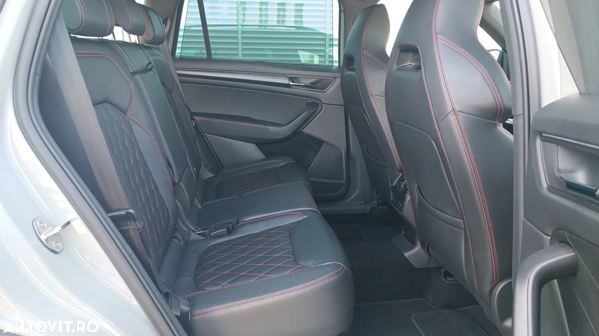 Skoda Kodiaq 2.0 TSI 4X4 DSG RS - 34