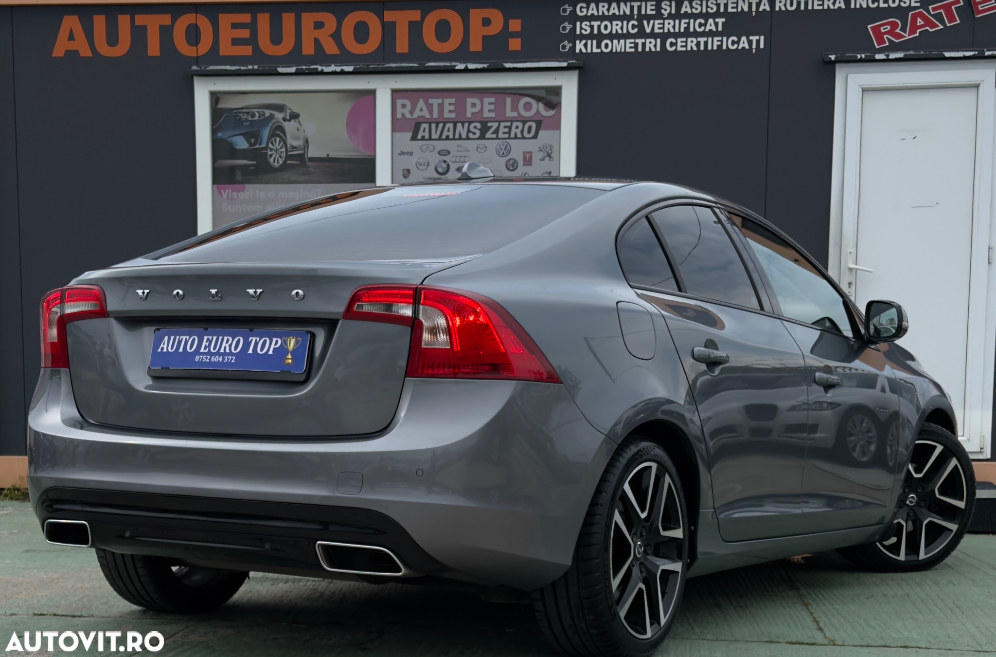 Volvo S60 D4 Geartronic Summum - 28