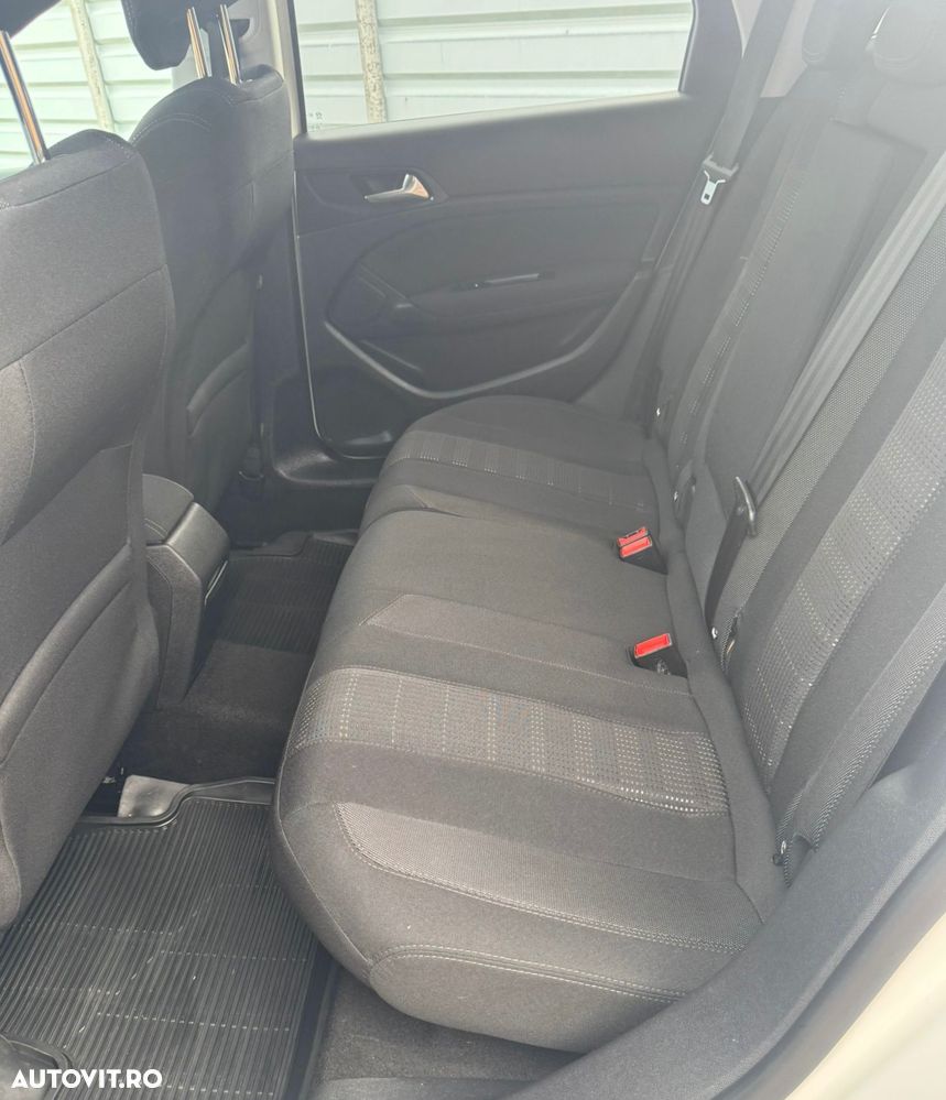Peugeot 308 BlueHDi 120 Stop & Start Allure - 11
