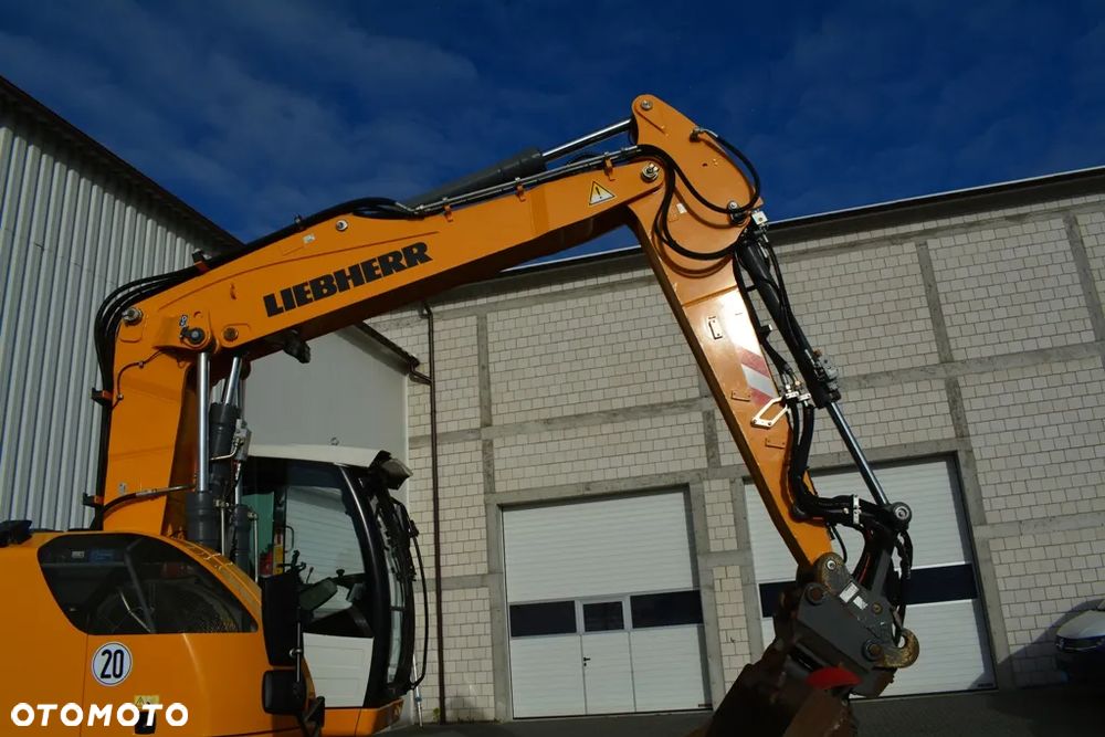 Liebherr A 918 Compact - 25
