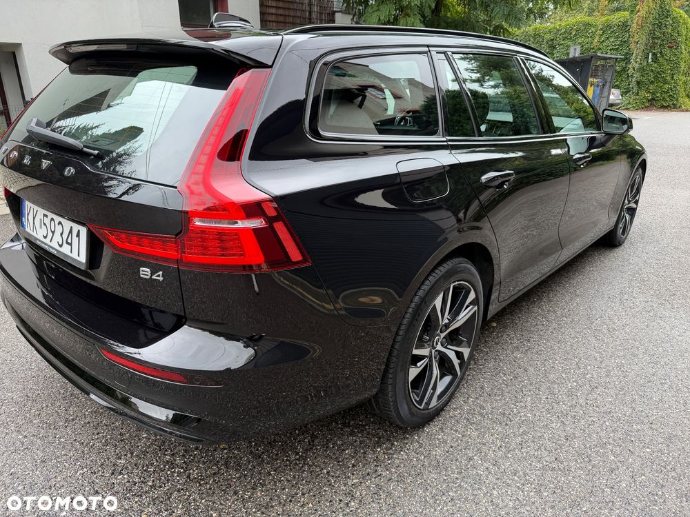 Volvo V60 B4 D Plus Dark - 6