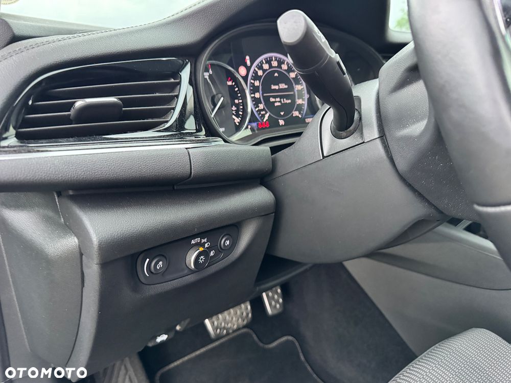 Opel Insignia 2.0 Automatik Dynamic - 26