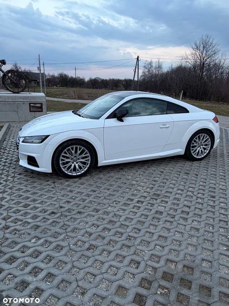 Audi TT S Coupé - 9