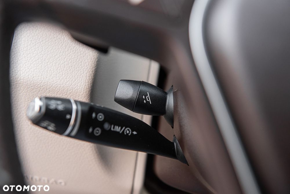 Mercedes-Benz Klasa E 350 BlueTEC 4Matic 7G-TRONIC Avantgarde - 21