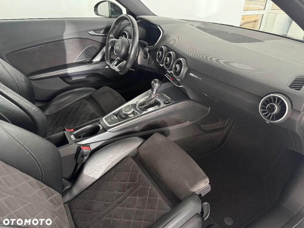 Audi TT Coupé - 23