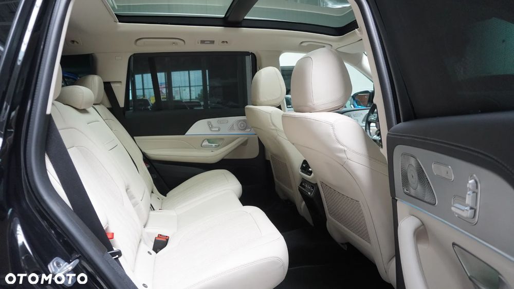Mercedes-Benz GLS - 11