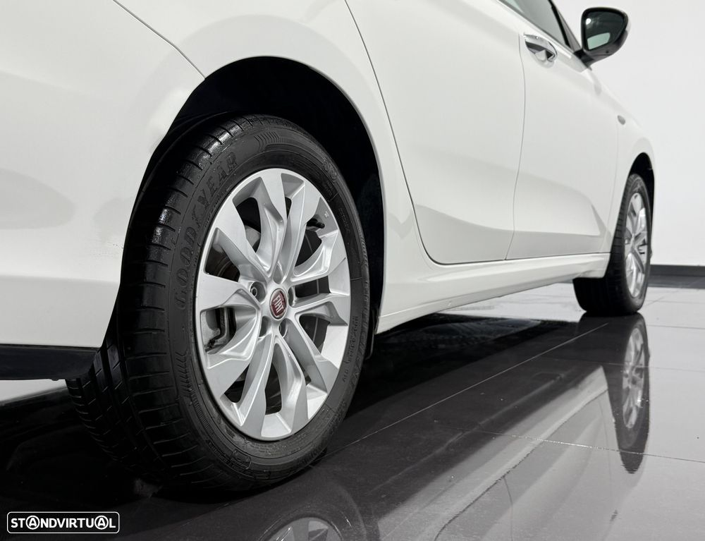 Fiat Tipo Station Wagon 1.3 M-Jet Lounge - 45