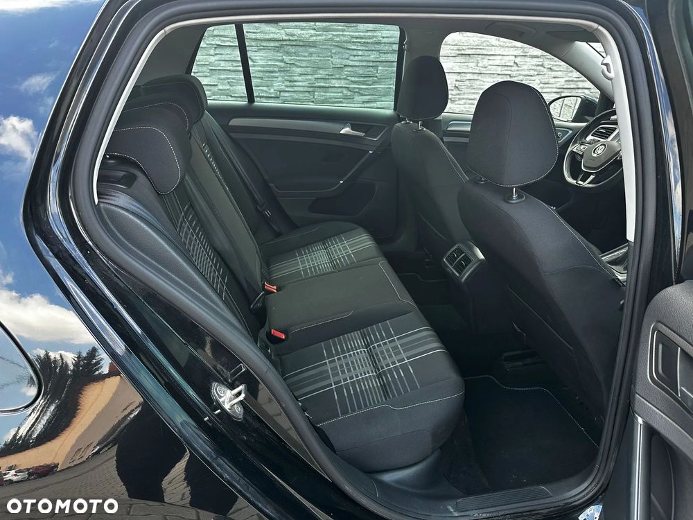 Volkswagen Golf 1.6 TDI BlueMotion Technology Lounge - 13