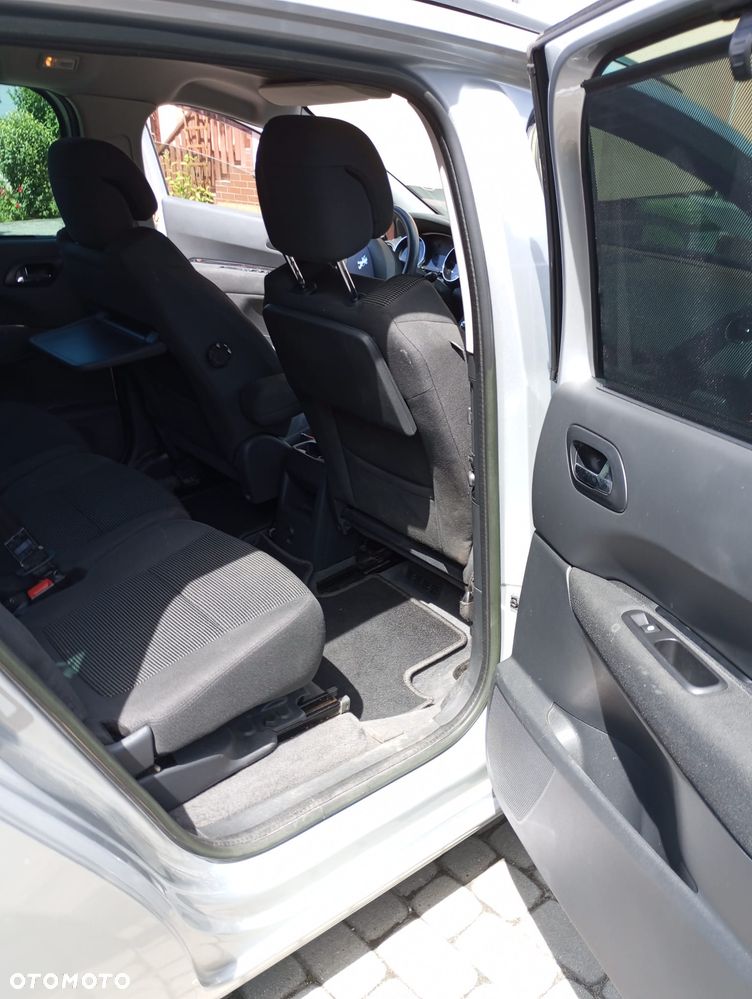 Peugeot 5008 2.0 HDi Business Line 7os - 18