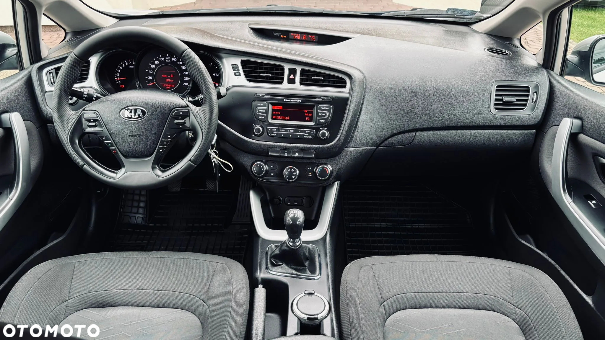 Kia Ceed - 32