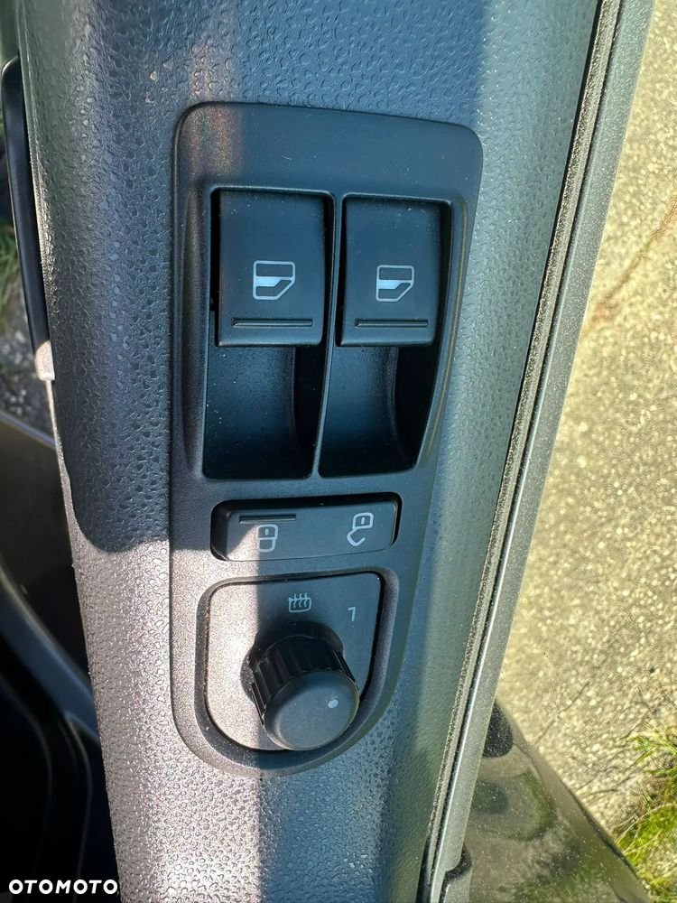 Volkswagen Transporter LONG T5 4X4 2.0 TDI 140kM  manual 2014rok WEBASTO, BAGAŻNIK DACHOWY, ALUELGI- ORGINALNY NIEWIELKI PRZEBIEG!!! - 27