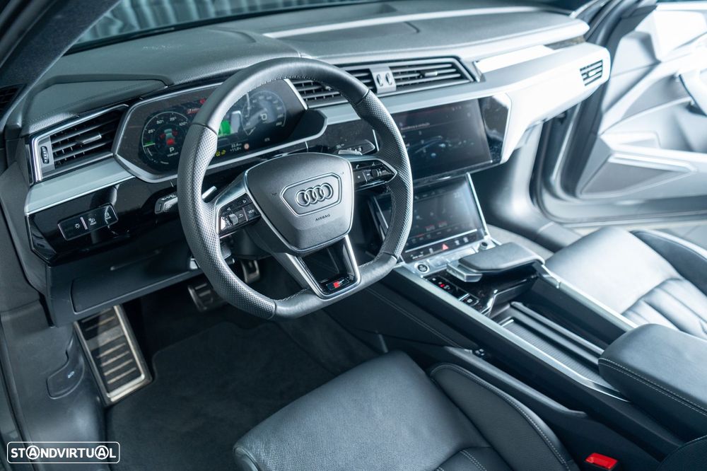 Audi Q8 e-Tron Sportback 55 quattro S line - 9