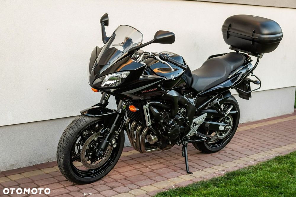 Yamaha FZ - 10