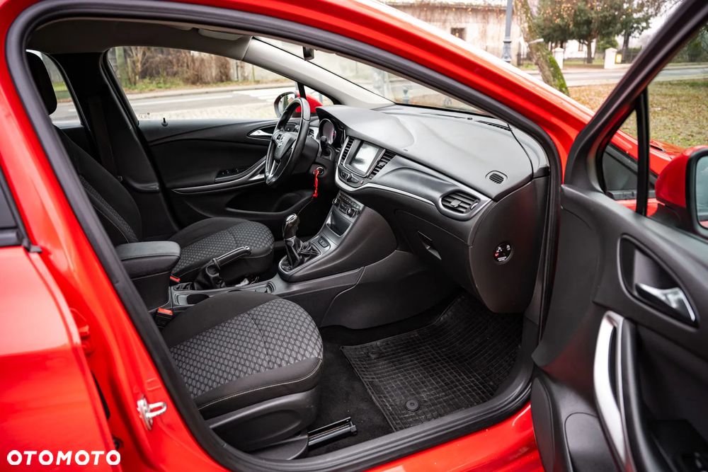 Opel Astra 1.6 CDTI Elite - 26