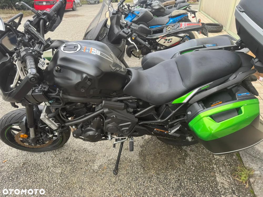 Kawasaki Versys 650 rama silnik kufry  felga zbiornik osłona
