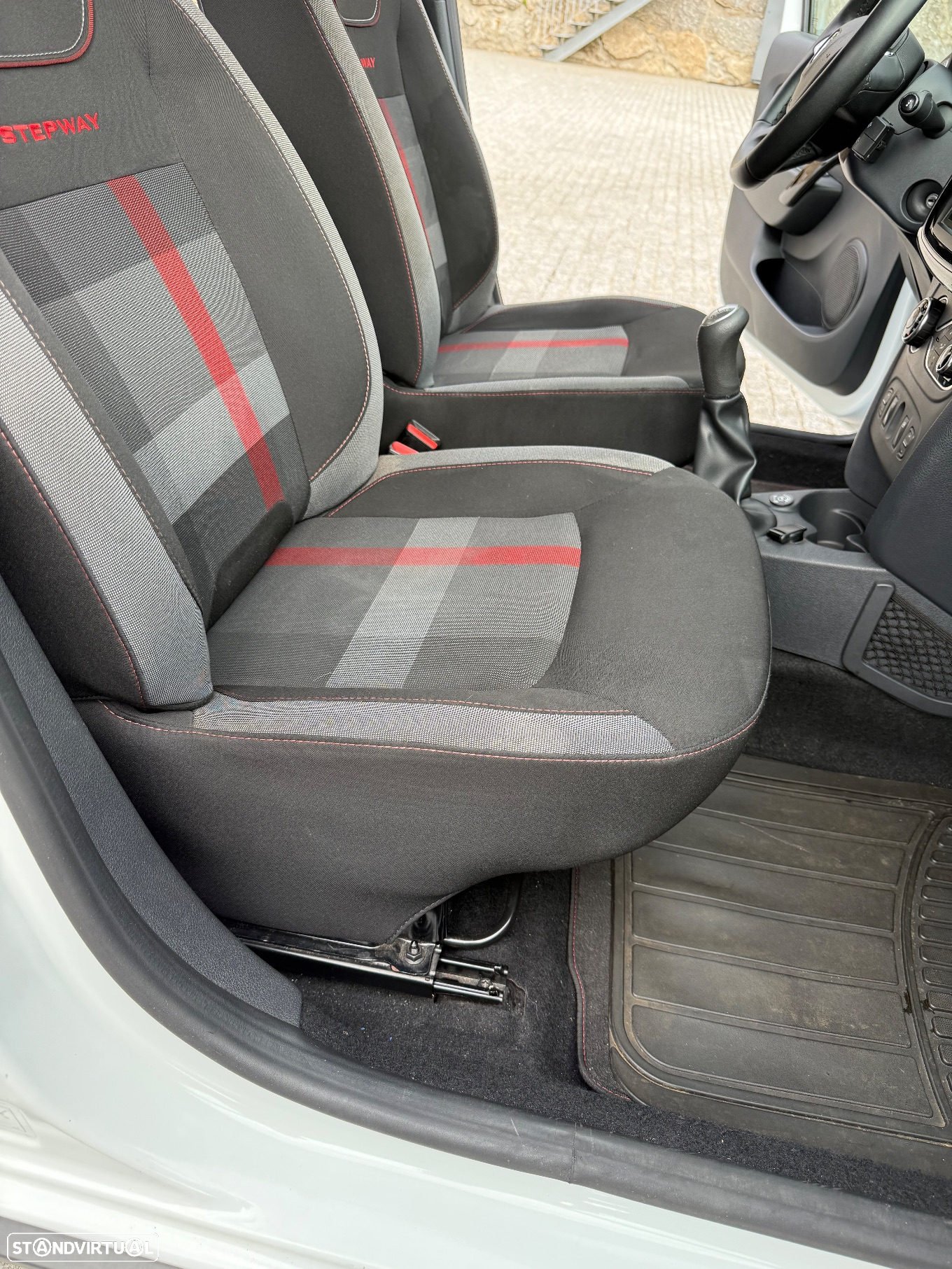 Dacia Sandero 0.9 TCe Stepway Bi-Fuel - 41
