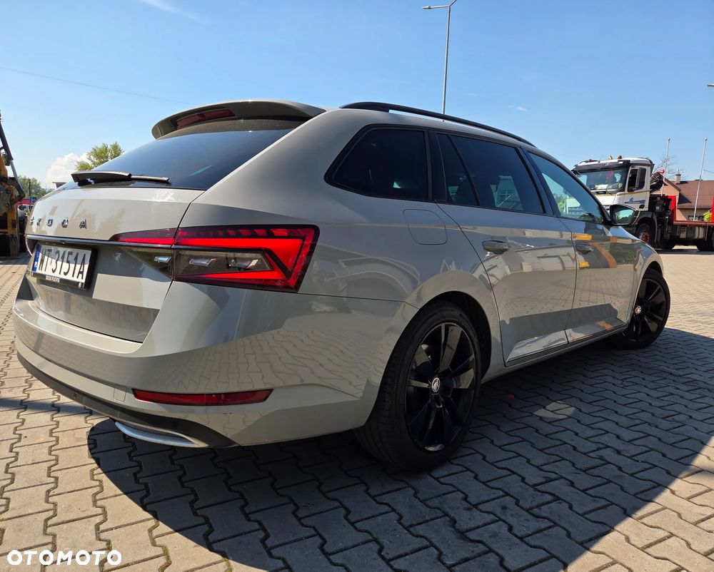 Skoda Superb 2.0 TDI SCR Sportline DSG - 16