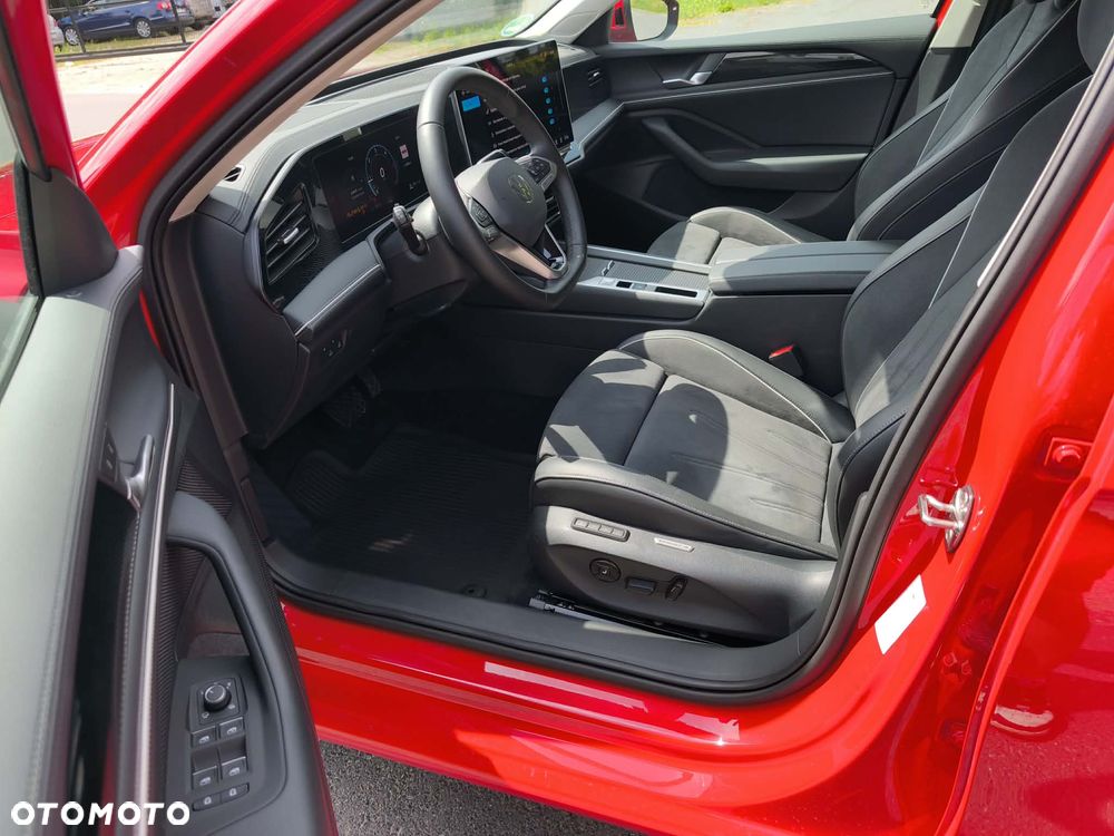 Volkswagen Passat 2.0 TDI SCR DSG Business - 32