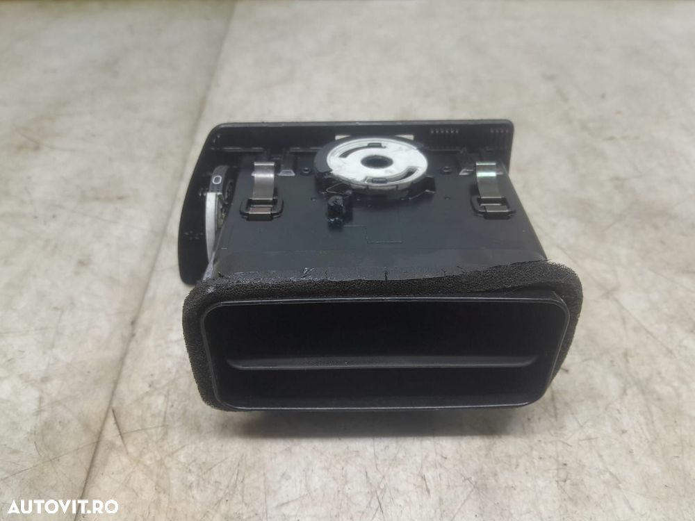 Grila ventilatie 24465728 Opel Astra H [2004 - 2007] 1.7 cdti Z17DTH - 2