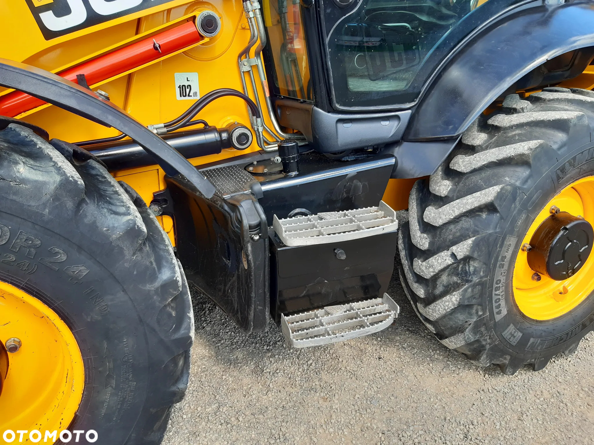 JCB 3 CX - 24