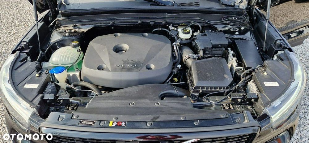 Volvo XC 40 - 40