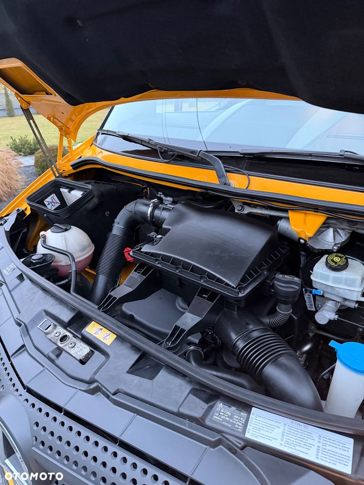 Mercedes-Benz Sprinter - 21