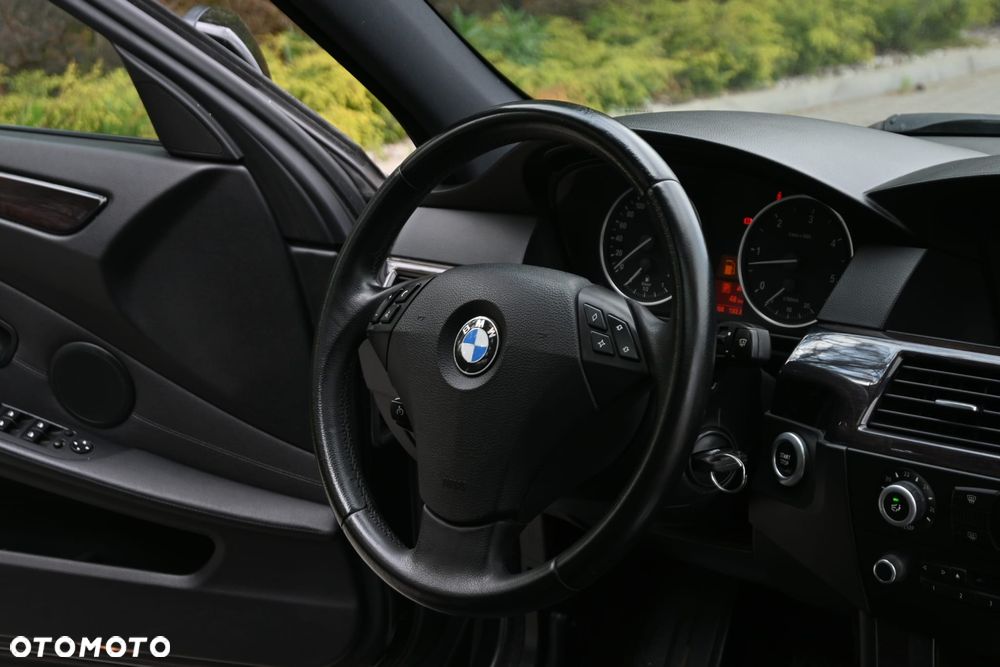 BMW Seria 5 530d Edition Sport - 25