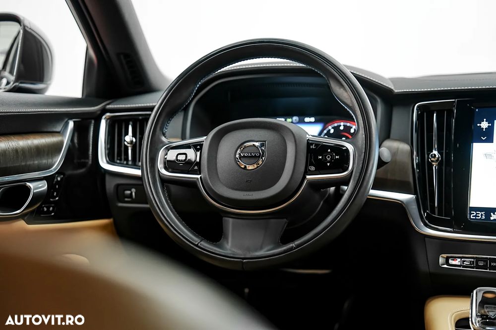 Volvo S90 B4 MHEV AT Plus Bright - 18